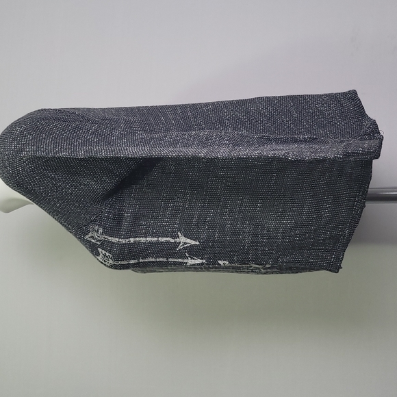 LILI WHITE GRAY ARROW PRINT TOP LONG SLEEVE CROP T SHIRT SIZE S MADE IN USA. - Picture 4 of 15